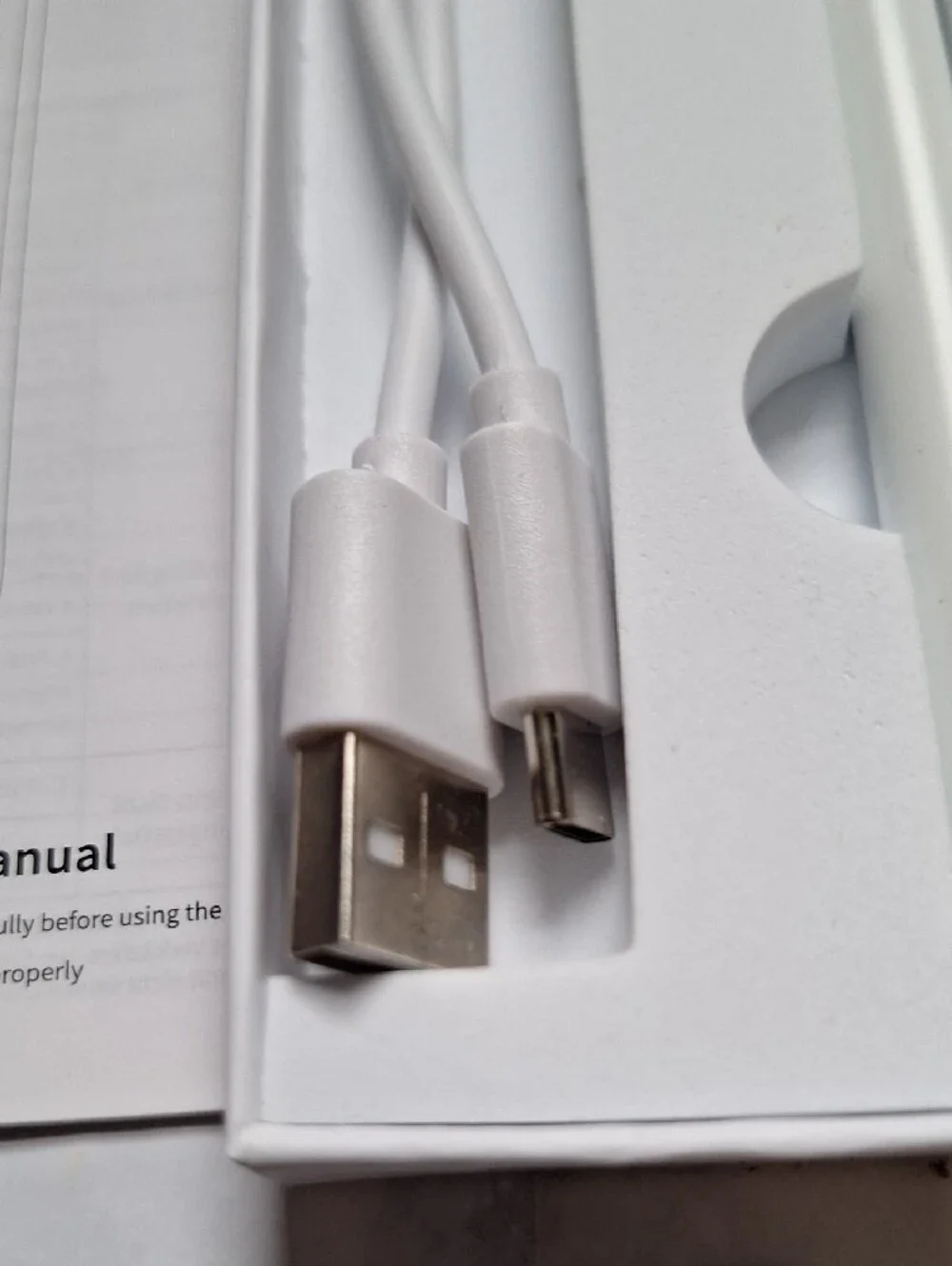 White Stylus Pen for Tablets with USB-C Charging